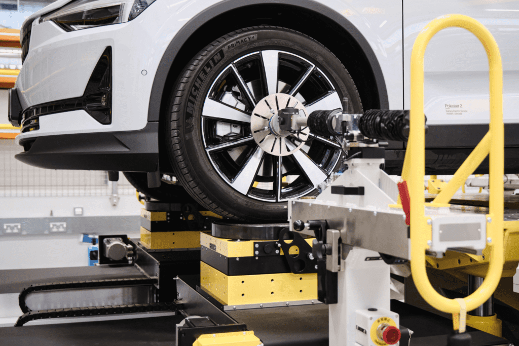 Kinematics and compliance (K&C) test equipment AB Dynamics